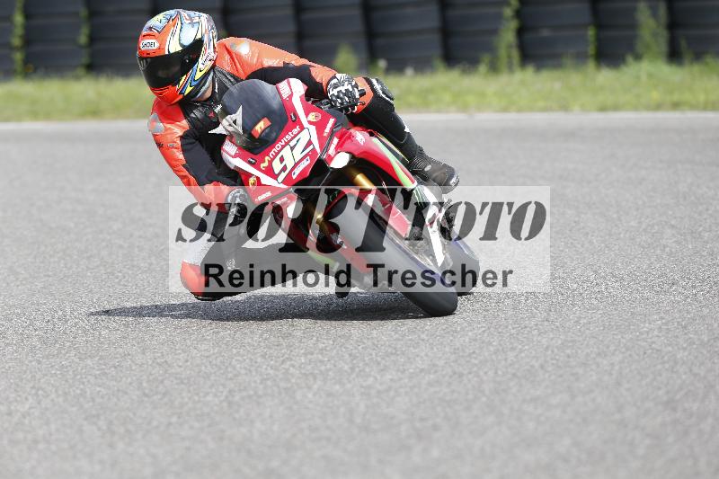 /Archiv-2025/53 16.09.2025 Track Day Domi Aegerter ADR/Gruppe rot/92